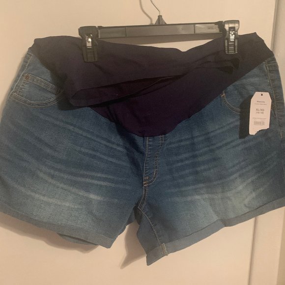 NWT TIME &TRU MATERNITY JEAN SHORTS SZ 16/18 - Picture 1 of 4